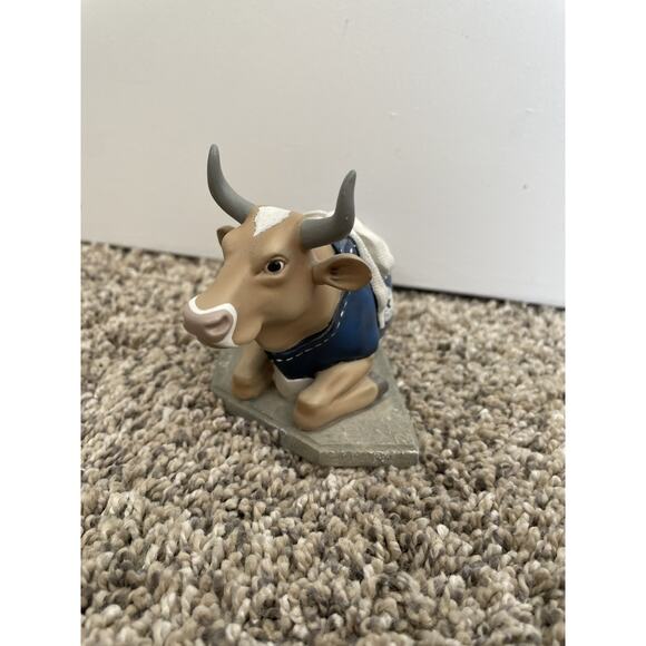 Cow Parade MooShoe Figurine #9125 Vintage 2000 No Box - Picture 2 of 6